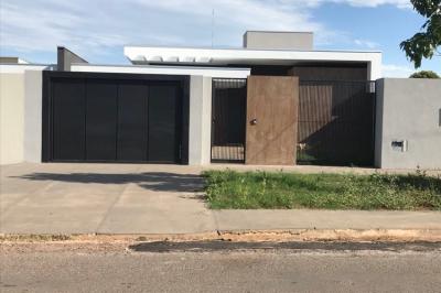 Casa na Vila Donária 