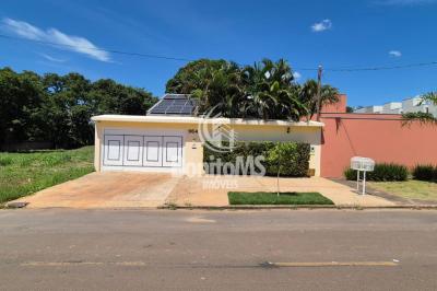 Casa com piscina e hidromassagem na Vila Donaria