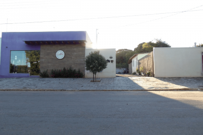 01 Salão e 02 Casas no Centro.